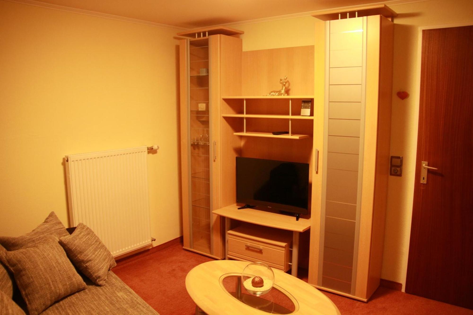Haus Kartoner Hotel Schladming Ruang foto